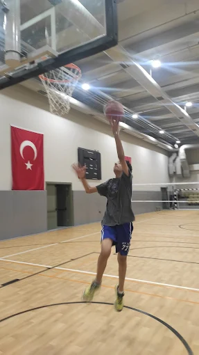 Ankara basketbol kursu - salonda şut çalışması